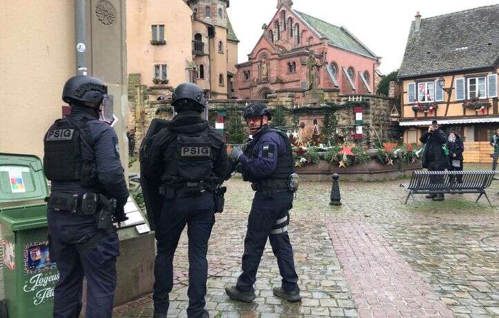 On a assisté à la (fausse) attaque terroriste sur un marché de Noël en Alsace