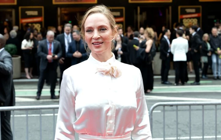 Uma Thurman réutilise les sacs à zip pour préserver l’environnement