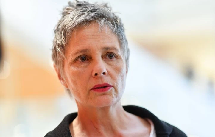 Dans son livre « Respect », Anouk Grinberg révèle ce qu’elle n’avait pu dire