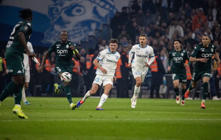EN DIRECT Monaco - OM : Choc au sommet sur le Rocher pour la place de dauphin du PSG… Suivez le match avec nous dès 16h45