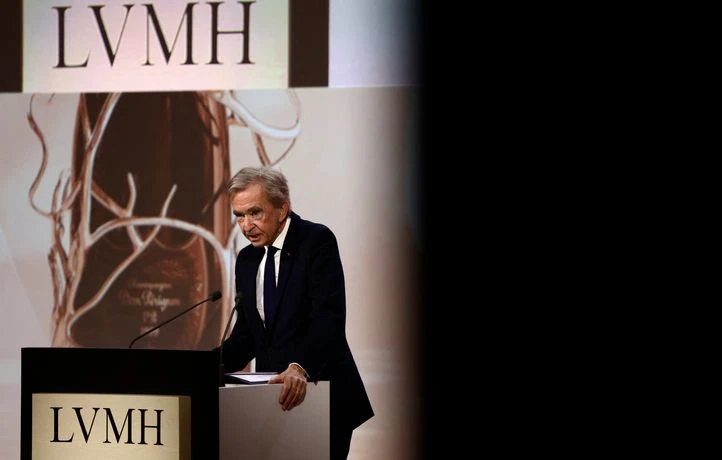Bernard Arnault chez LVMH jusqu’à ses 85 ans… Faut-il limiter l’âge des PDG ?