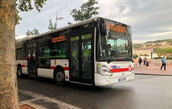 L’enfant renversé par un bus TCL désormais hors de danger