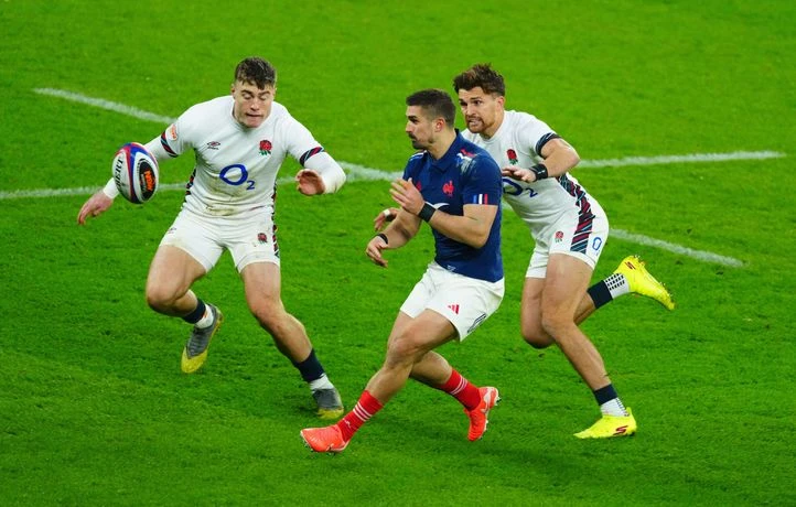 Les Bleus avec Ramos en 10, Attissogbe à l’aile et un bomb squad sur le banc