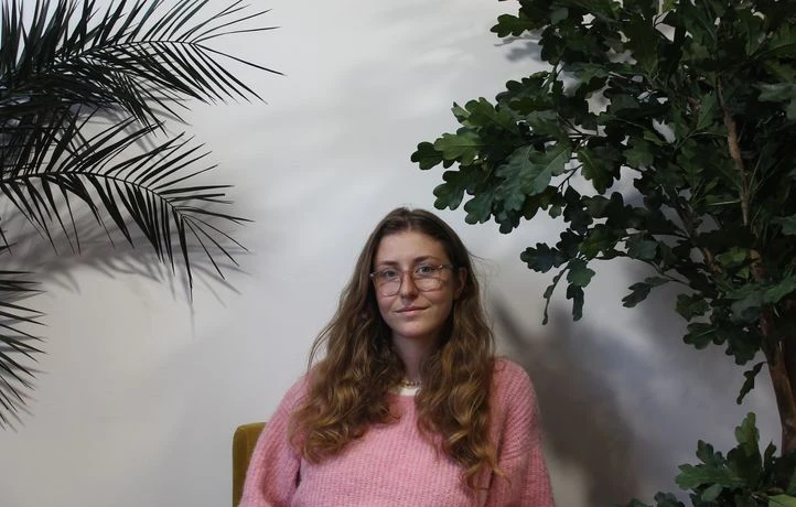 Rencontre avec Mathilde Studygram, star des fiches de révisions sur Insta