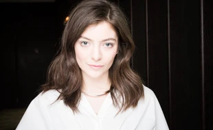 Lorde annonce la sortie de « Solar Power »
