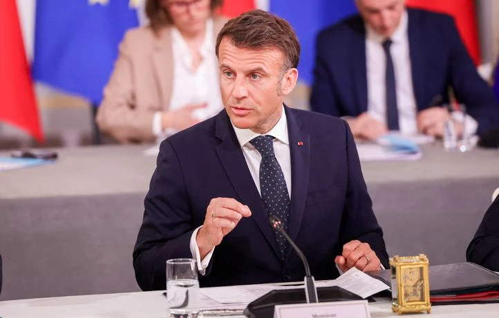 Macron demande des « actions fortes » si la Russie continue à « refuser la paix »