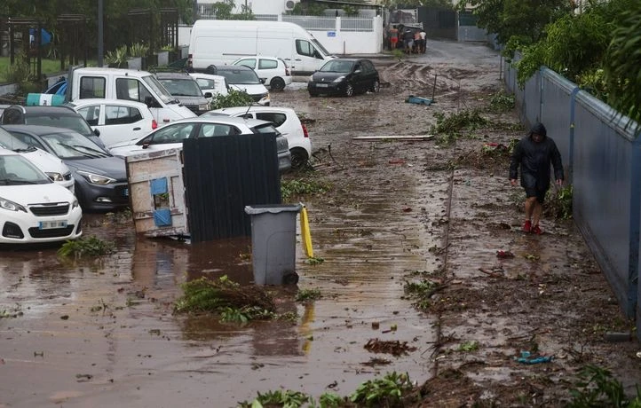 Infrastructures ravagées, 4 morts et arrivée de renforts… Le point à J+ 1