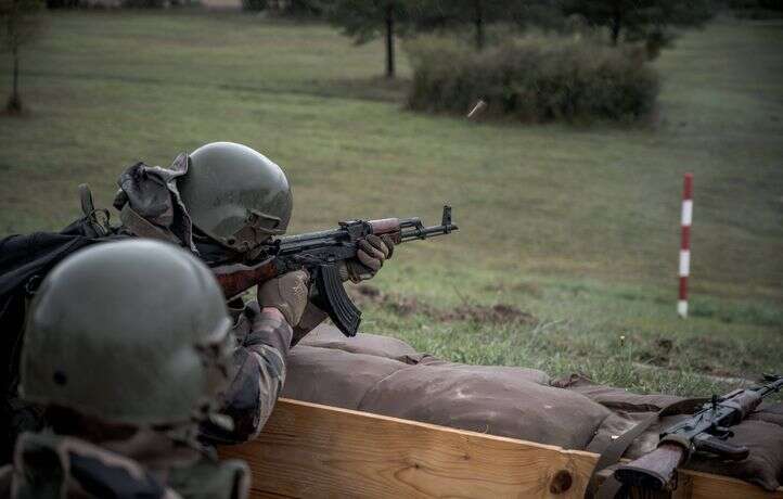 C’est quoi ces vidéos de recrutements forcés de soldats ukrainiens ?