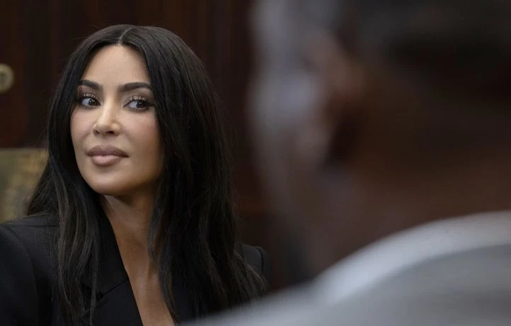 Kim Kardashian et Kate Beckinsale sont dans le Fil des Stars