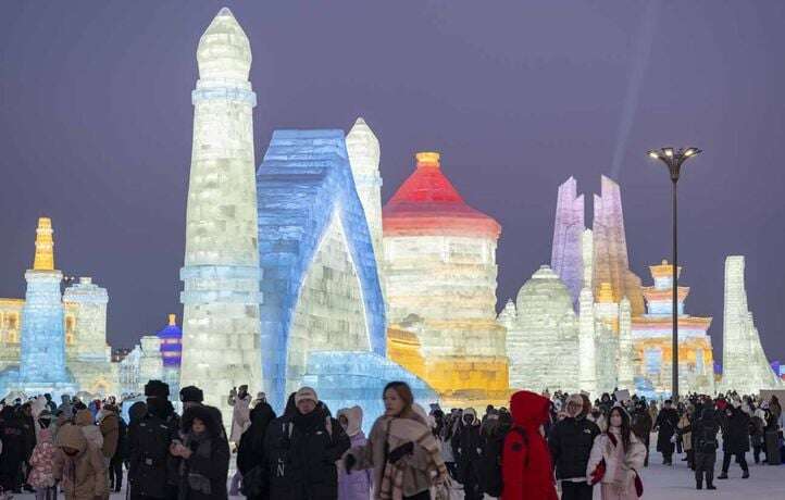 Les images dingues des sculptures de glace et de neige du festival d’Harbin