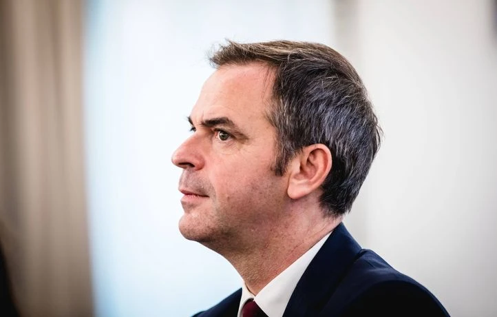 Olivier Véran quitte la médecine pour lancer sa boîte de lobbying