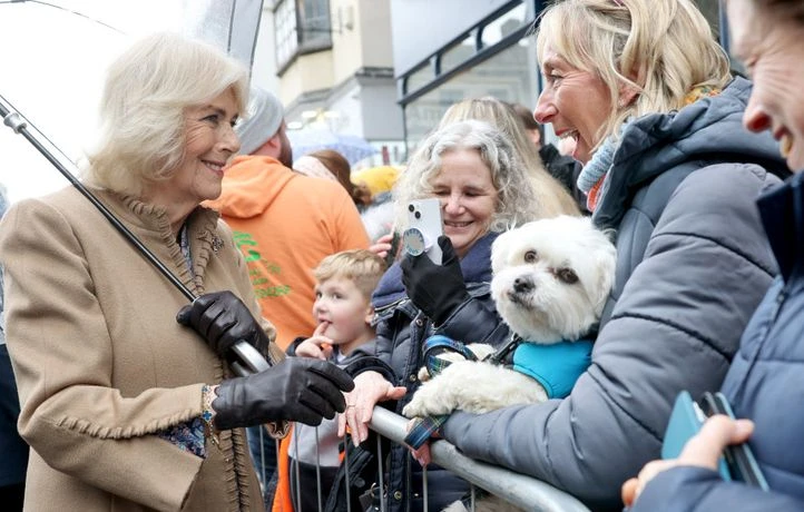La reine Camilla a finalement adopté un nouveau chiot