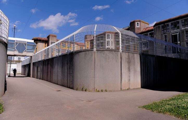 Lors d’une fouille à la maison d’arrêt, les agents tombent sur une « supérette »