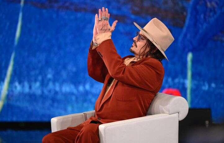 Hollywood laisse Johnny Depp tenter un retour