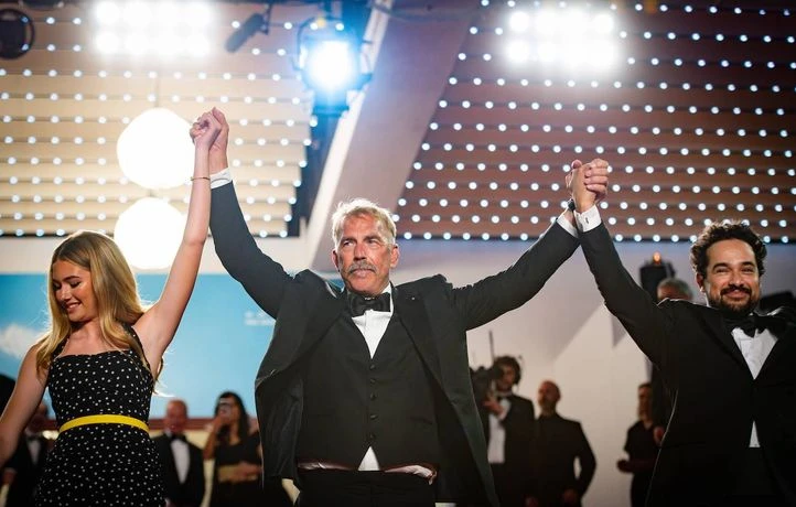 D’où vient cette manie des standing ovations interminables à Cannes ?