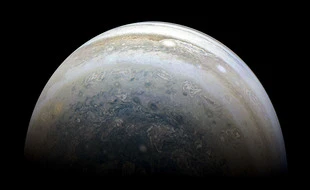 Le mystère d’une planète géante découverte dans un environnement hostile