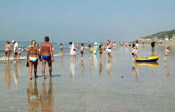 La baignade de nouveau autorisée sur les plages de Deauville et Trouville