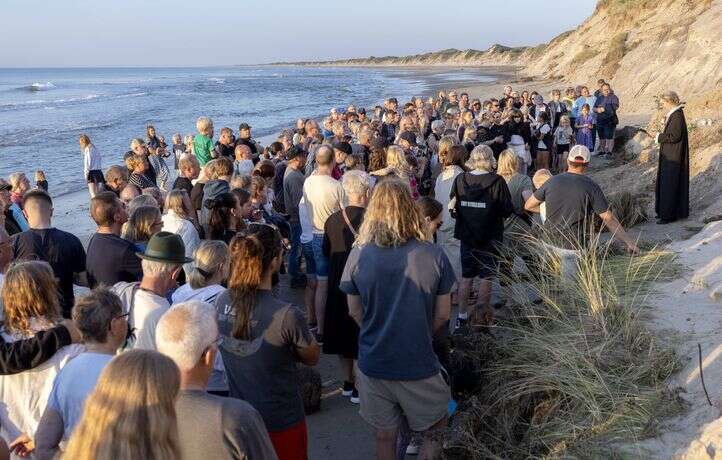 Deux enfants meurent ensevelis sous une dune sur une plage du Danemark