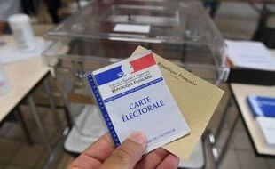 L’élection présidentielle aura lieu les dimanches 10 et 24 avril 2022