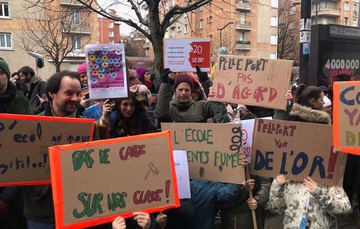 « Non aux fermetures de classes ! » Parents et profs manifestent à Paris