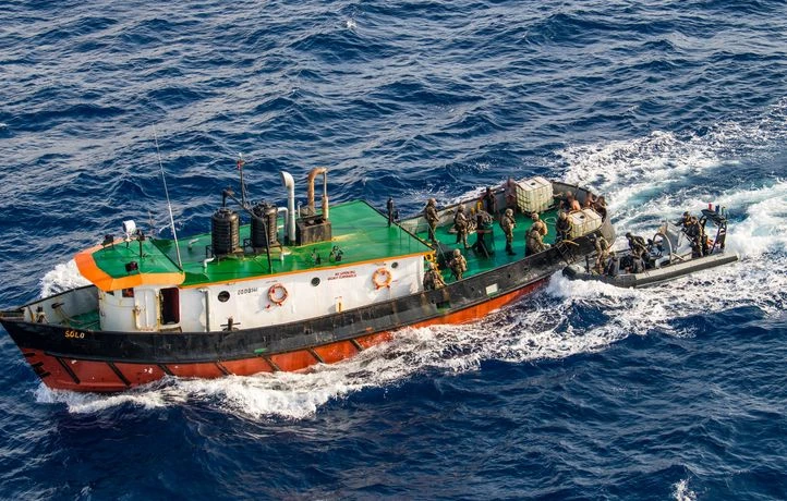Plus de 6 tonnes de cocaïne saisies par la Marine au large des côtes africaines
