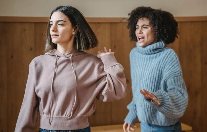 D’où vient l’expression « en avoir ras le bol » ?