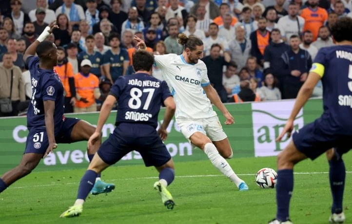EN DIRECT PSG - OM : Un classique à sens unique pour Paris ?… Le Duc Rabiot de retour au Parc des Princes… Suivez le match avec nous dès 20h30…