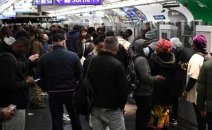 Métro, tram et RER rament à Paris, à huit mois des JO