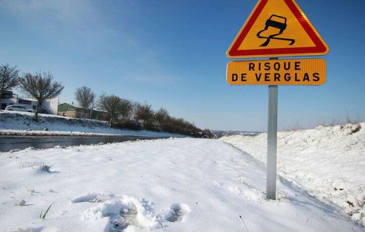 Alerte orange à la neige et au verglas dans 28 départements français