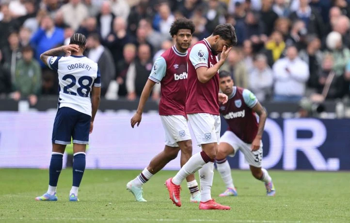 Accusé de matchs truqués, Paqueta en larmes après avoir reçu un carton jaune