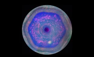 L’ouragan hexagonal de Saturne reste un casse-tête pour les physiciens