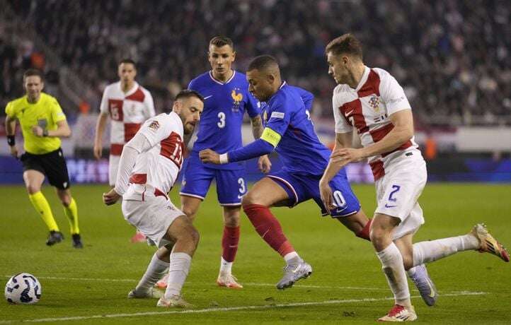 EN DIRECT France - Croatie : La remontada ou le gadin, les Bleus n’ont plus d’autres choix… Suivez le match avec nous dès 20h30