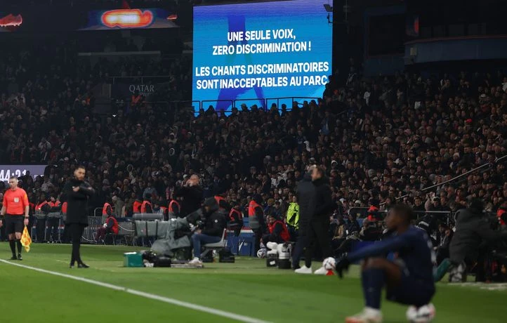 Rabiot insulté, chants homophobes… Les supporters font dans le Classique