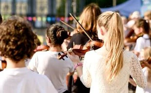 Les orchestres d’enfants facilitent-ils la pratique musicale ?