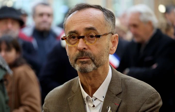 La femme voulant se marier avec un Algérien sous OQTF fustige Robert Ménard