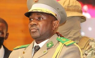 Un nouveau gouvernement au Mali, des militaires aux postes clés
