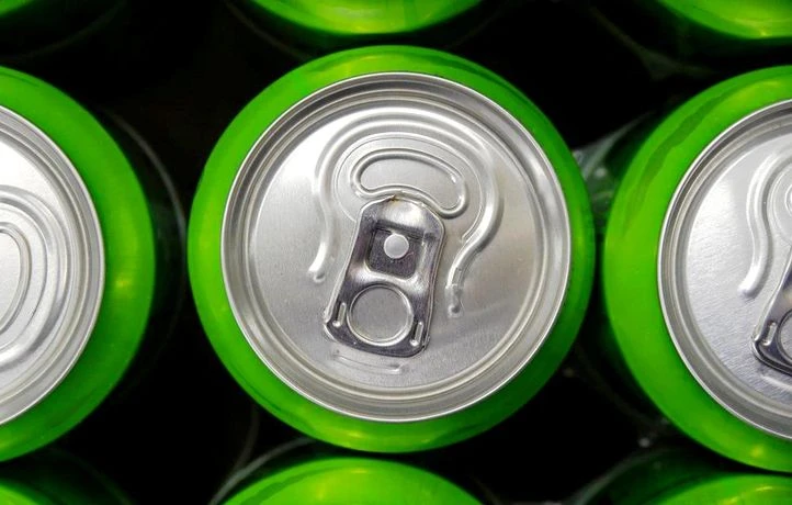 De l’hydrogène vert créé avec des canettes, de l’eau de mer et… du café !