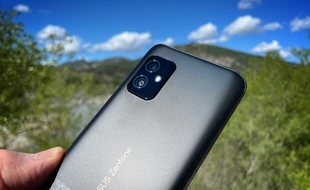 Zenfone 8 d'Asus, smartphone tutti rikiki maousse costo?