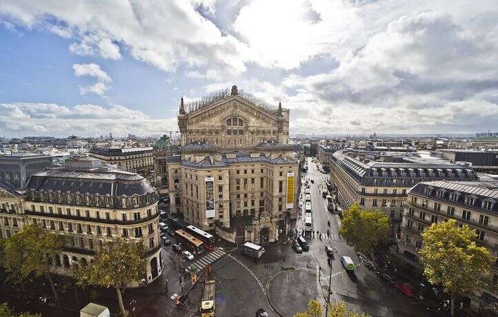 Quel 10 km propose « une balade dans Paris comme dans une carte postale » ?