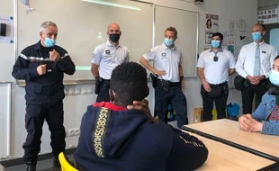 A Nantes, le « respect de l’uniforme » fait débat entre élèves et policiers