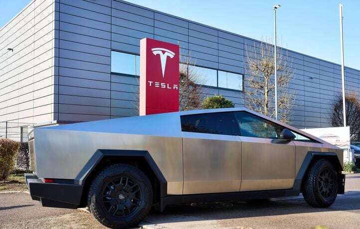 Le département d’État suspend un contrat géant d’achat de Tesla blindées