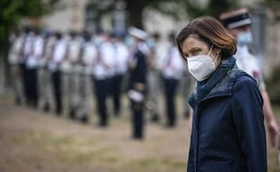 Six généraux convoqués en conseil supérieur dans l’affaire de la tribune