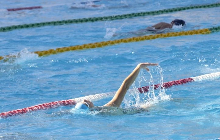 Les témoignages de victimes de voyeurs dans les piscines de Paris affluent
