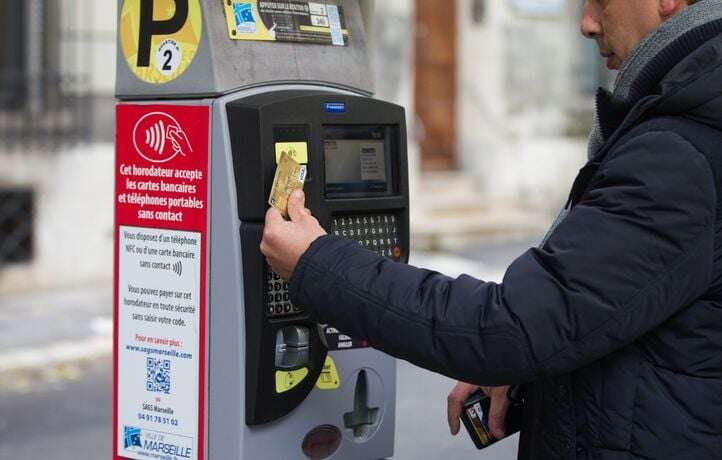 On pourra bientôt visiter proche à l’hôpital sans dépenser un rein en parking