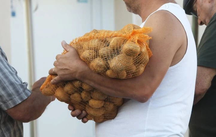 La Bretagne sacre le premier champion du monde de lancer de sac à patates