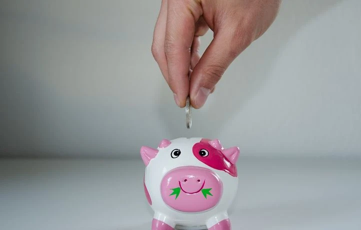 Il confond un millionnaire avec un SDF, un enfant récompensé pour son geste