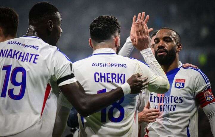 Lacazette et Perri, « sauveurs » d’un derby proche de mal tourner pour l’OL