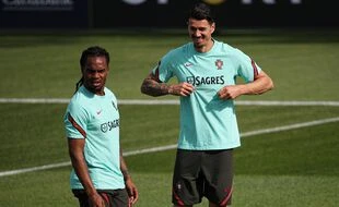 Un coach qui se fait attendre et un Euro rempli de Lillois dans 100% Lille