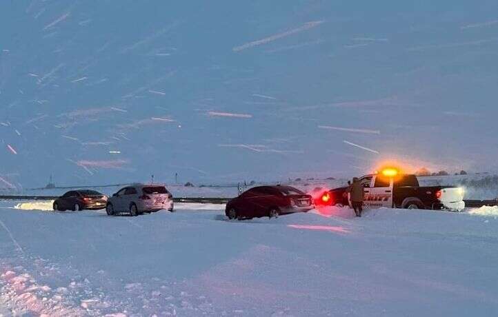 Une énorme tempête de neige paralyse le sud ouest des Etats-Unis