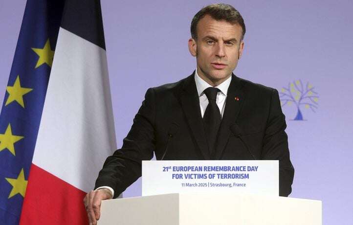 « La menace terroriste rode toujours », lance Emmanuel Macron